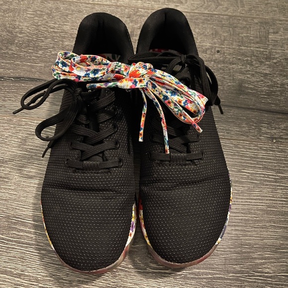 Nobull Women’s Floral Trainer - Picture 1 of 4